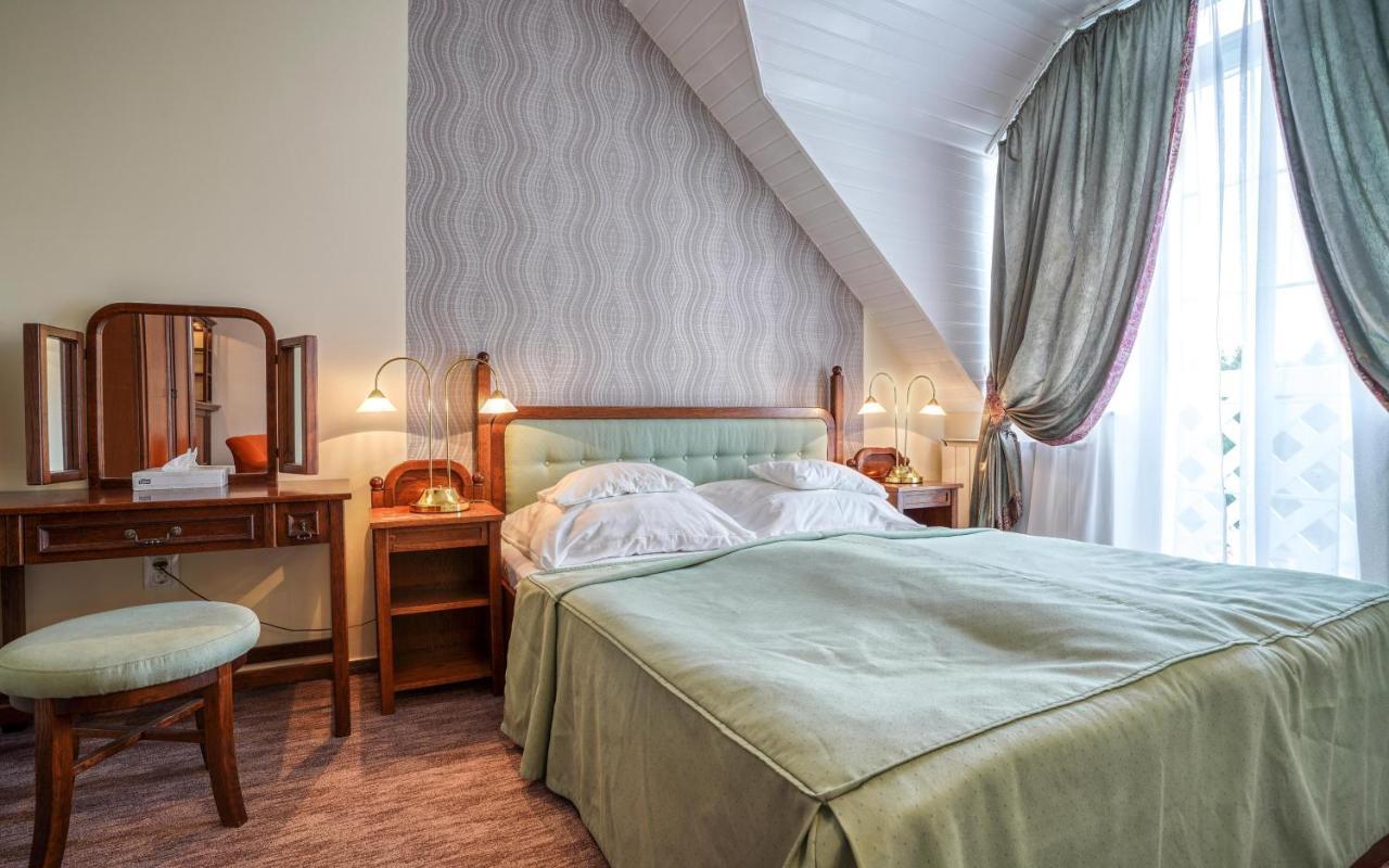 Hotel Erzsebet Hévíz Екстериор снимка