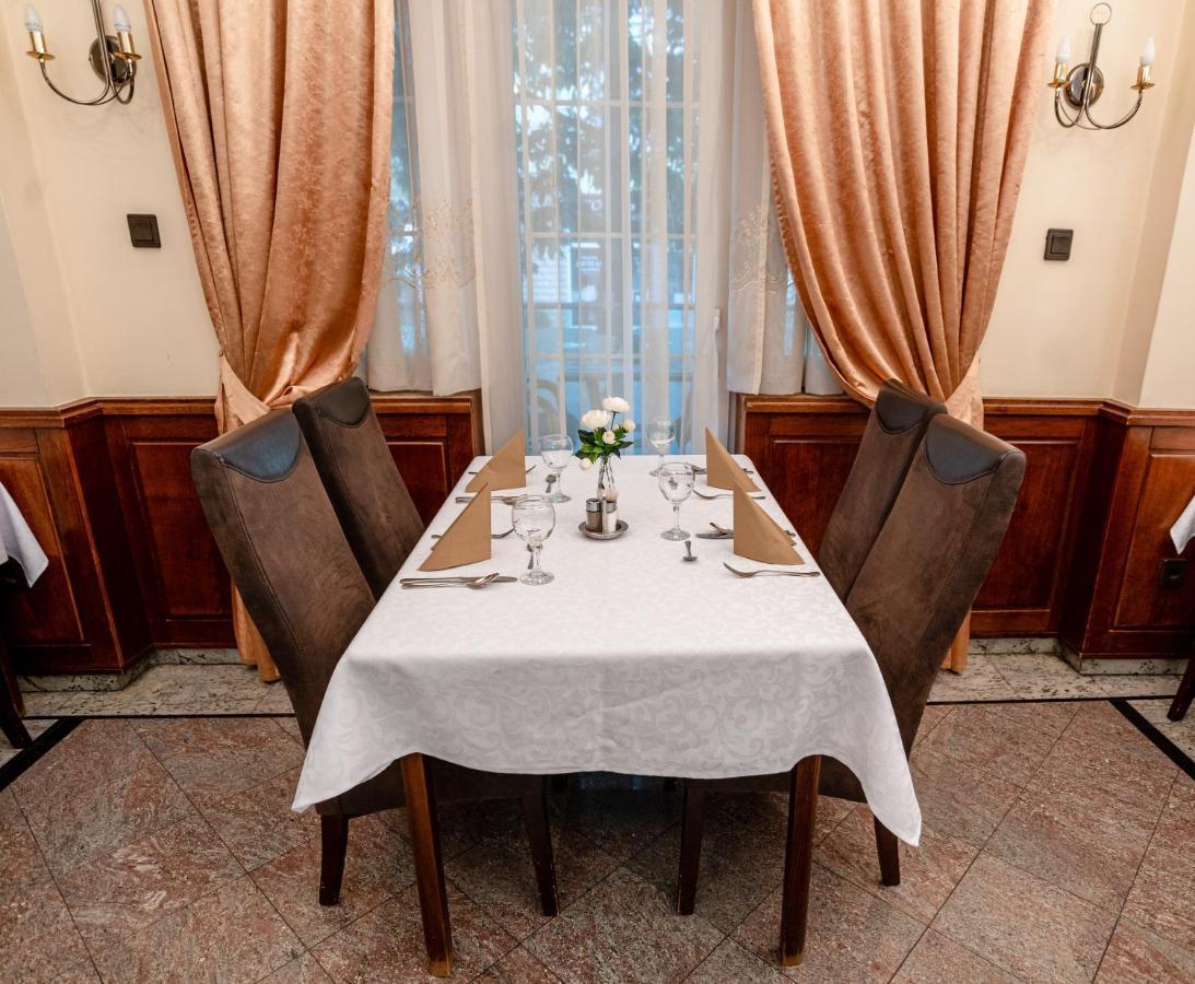 Hotel Erzsebet Hévíz Екстериор снимка