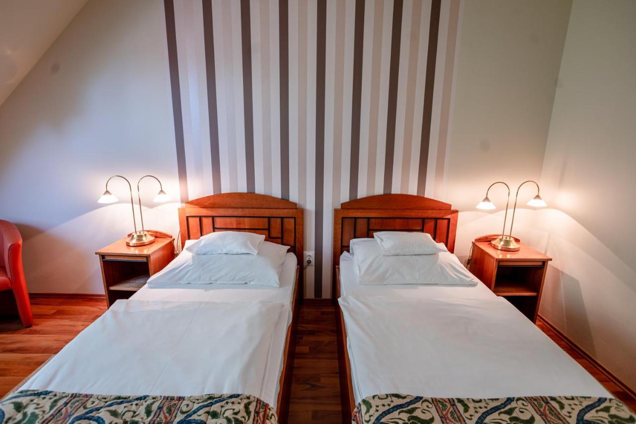 Hotel Erzsebet Hévíz Екстериор снимка