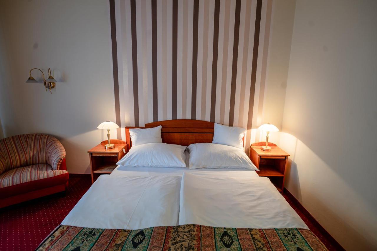 Hotel Erzsebet Hévíz Екстериор снимка