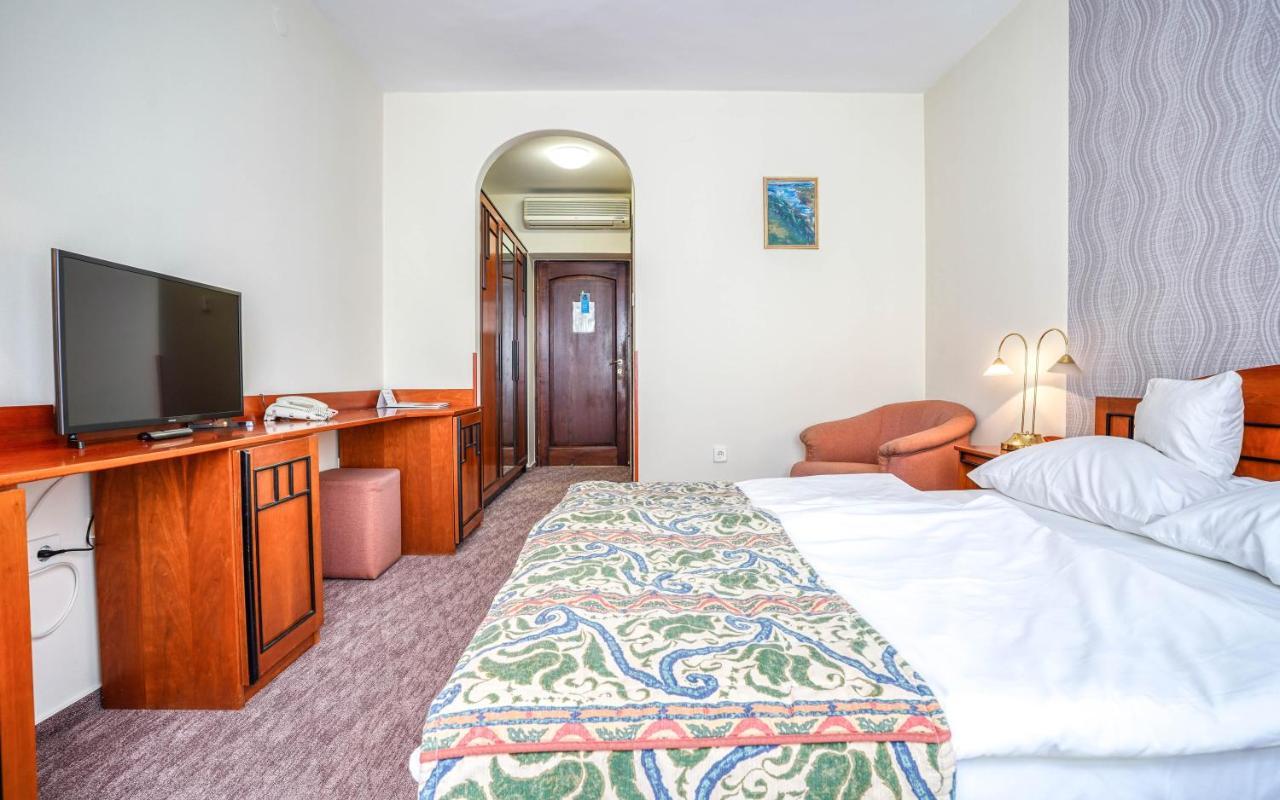 Hotel Erzsebet Hévíz Екстериор снимка