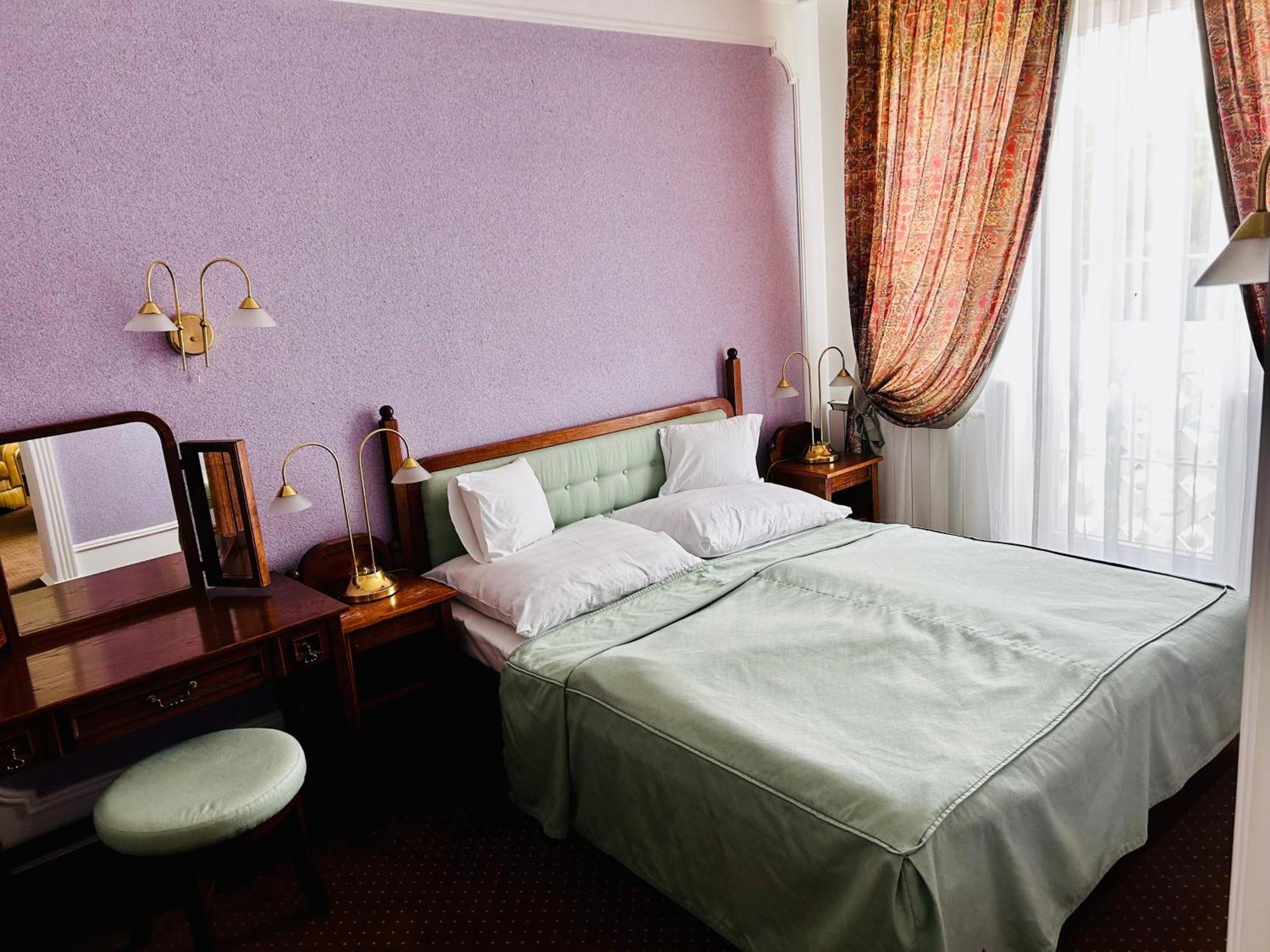 Hotel Erzsebet Hévíz Екстериор снимка