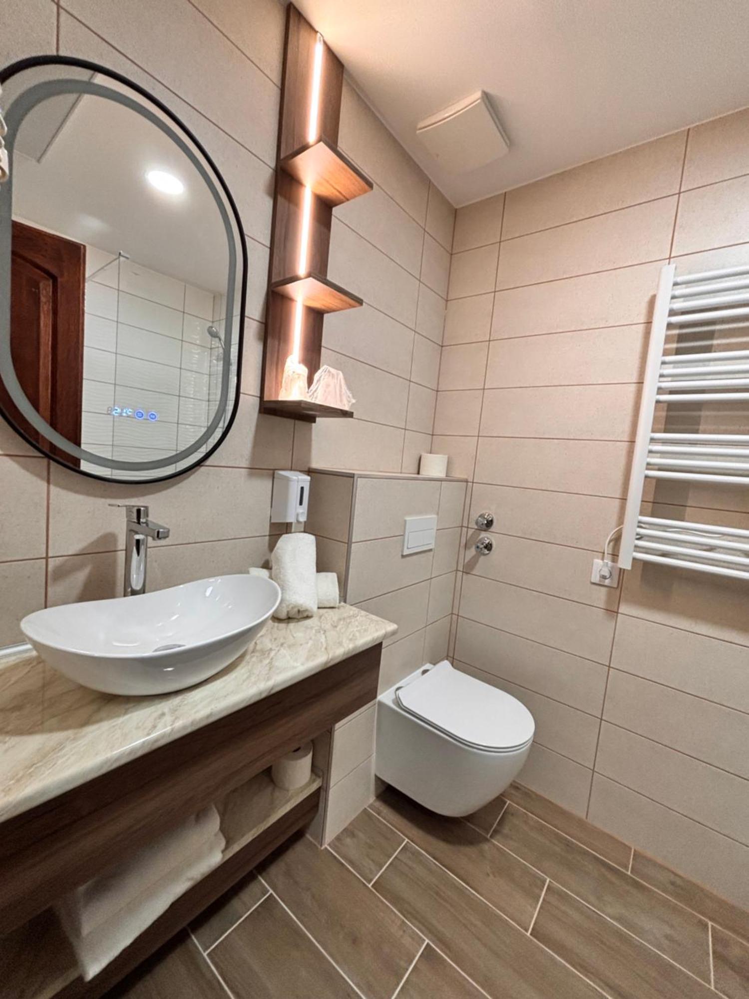 Hotel Erzsebet Hévíz Екстериор снимка